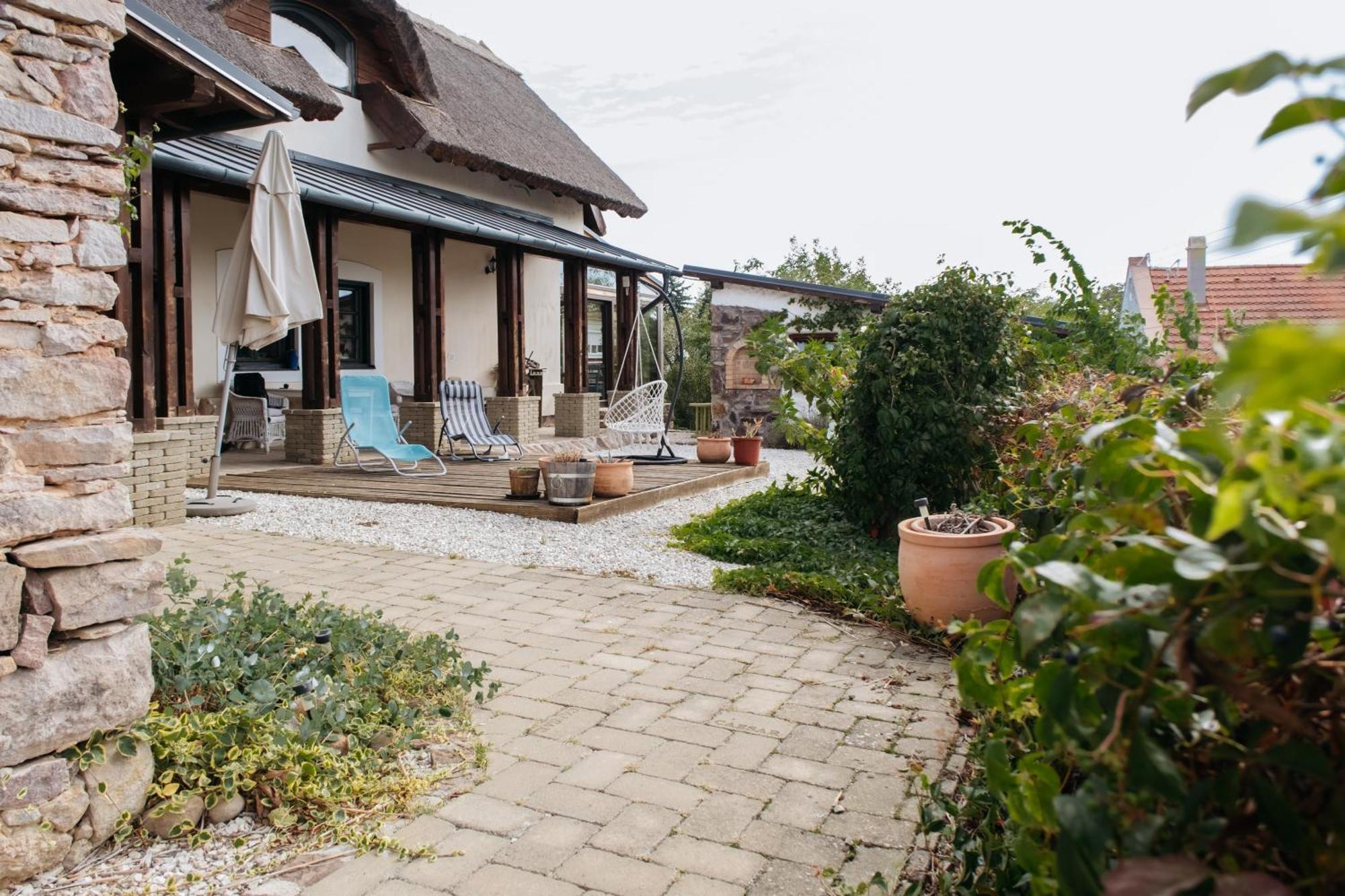 Révfülöp 克塞灵宅邸旅馆酒店 外观 照片